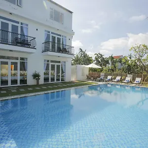 Sunny Pool Vietnam