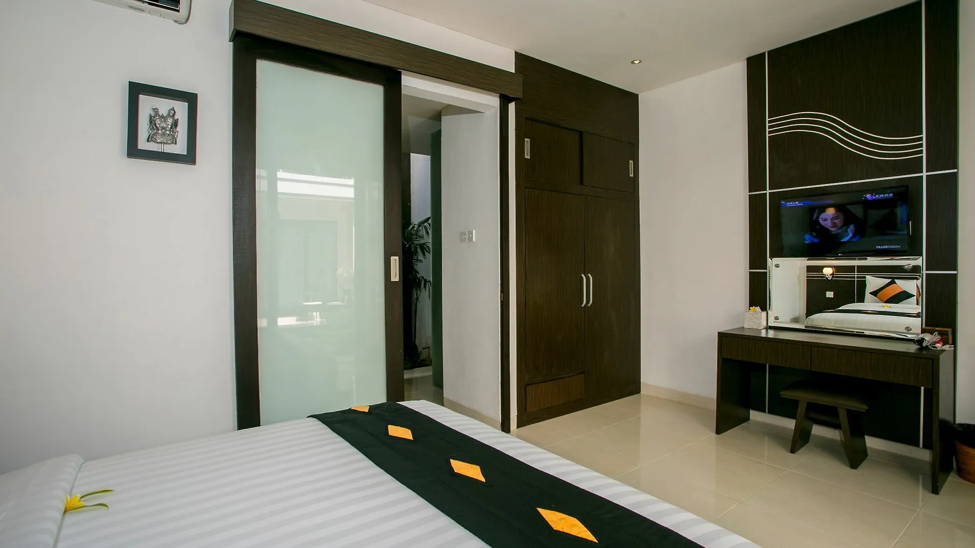 The Diana Suite Kuta  3*, Kuta (Bali)