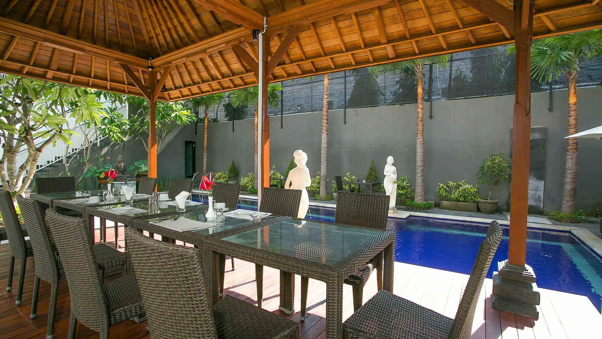 *** Hotel The Diana Suite Kuta  Indonesia